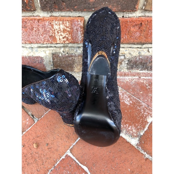 💥Louis Vuitton Navy Sequined Open Toe Heels - Picture 4 of 8